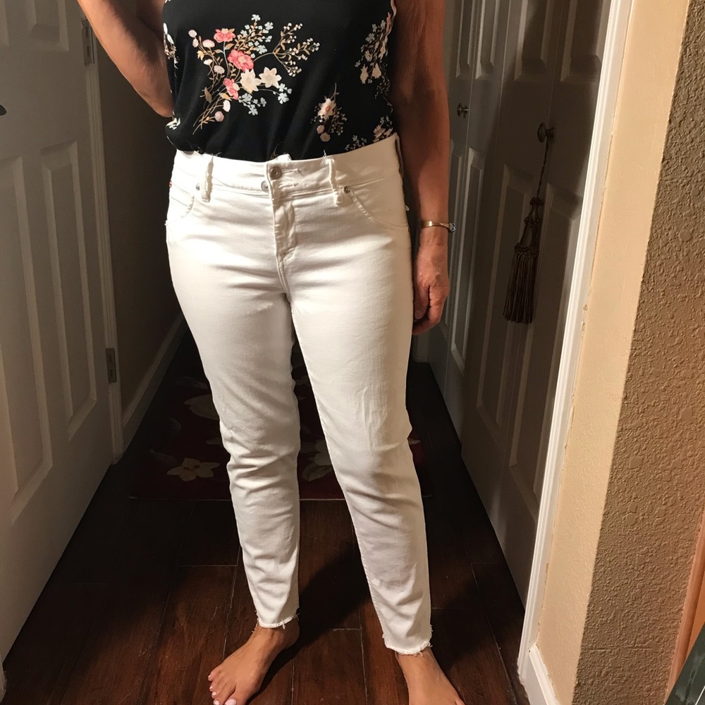 Hudson White Denim straight leg pants, Size 29